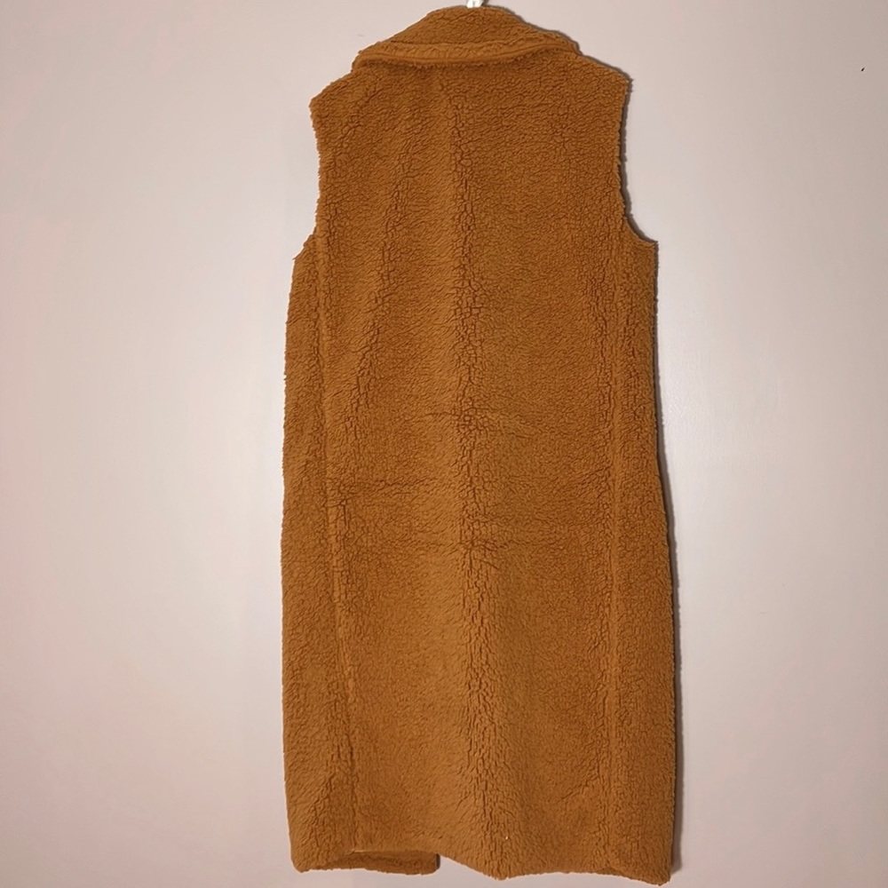 Steve Madden Sherpa Vest - Picture 5 of 9